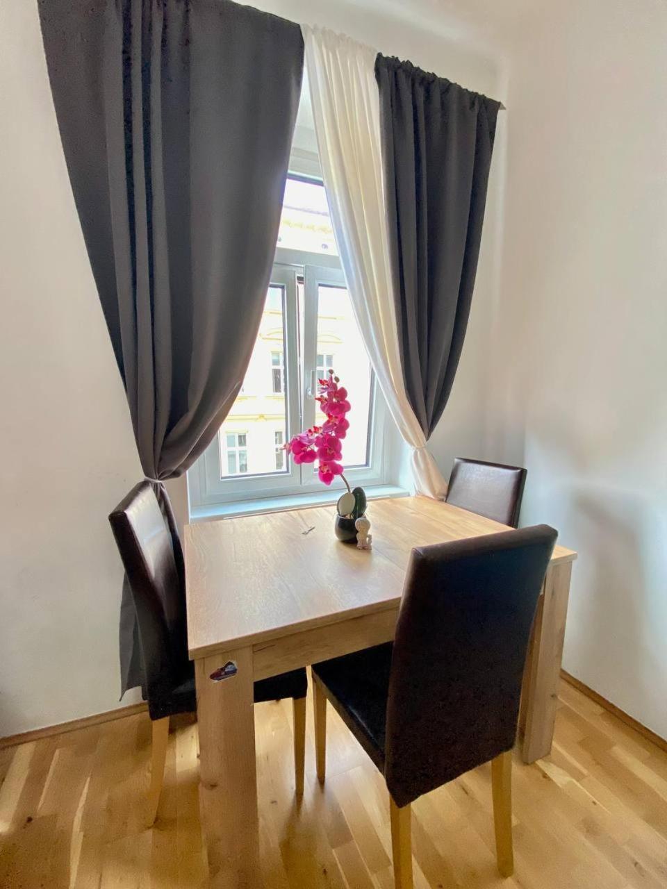 Apartamento Deluxe Studio In Josefstaedter Strasse Area Viena Exterior foto